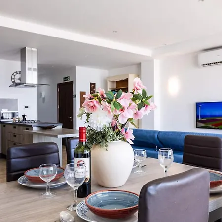 Spacious Panoramicview By Homely Daire *